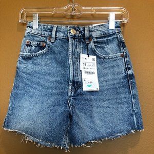 (NWT) ZARA Split Straight Denim Shorts